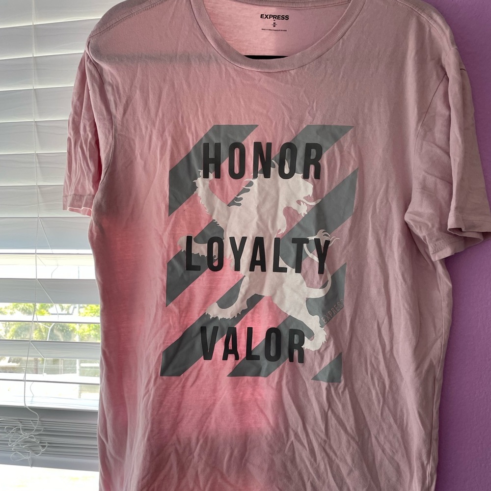 EXPRESS men’s pink top